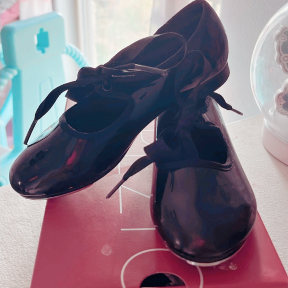 Girl TAP Shoes size 11